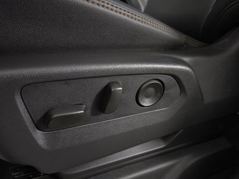 Used 2025 GMC Sierra 1500 AT4 w/ AT4 Premium Package image 31