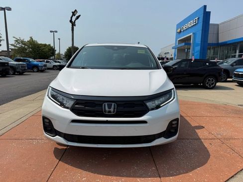Used 2025 Honda Odyssey Sport-L image 2