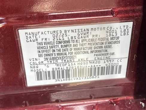 Used 2025 Nissan Sentra SV image 29