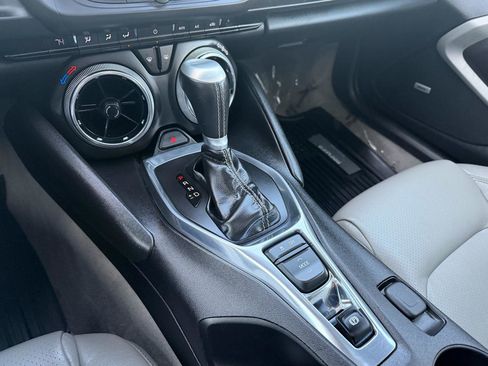 Used 2016 Chevrolet Camaro LT w/ Technology Package image 21