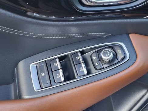 Used 2020 Subaru Outback Touring XT image 11