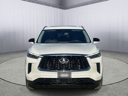 Certified 2023 INFINITI QX60 Luxe w/ Performance Audio Package image 4