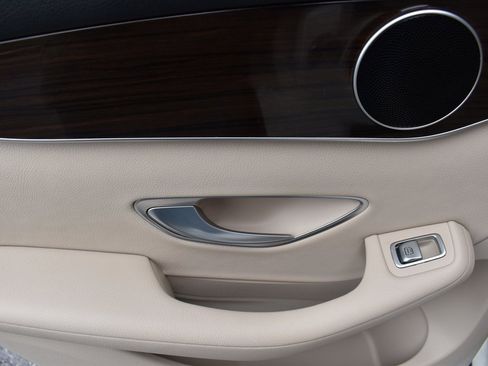 Used 2018 Mercedes-Benz GLC 300 GLC 300 image 13