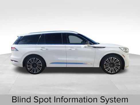 Certified 2023 Lincoln Aviator Black Label w/ Dynamic Handling Package AWD/4WD image 11