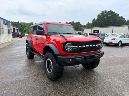 Used 2022 Ford Bronco Wildtrak AWD/4WD image 3