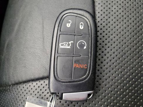 Used 2020 Jeep Cherokee Limited AWD/4WD image 32