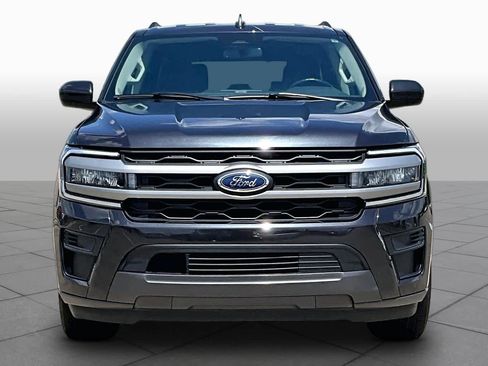 Used 2024 Ford Expedition XLT image 4