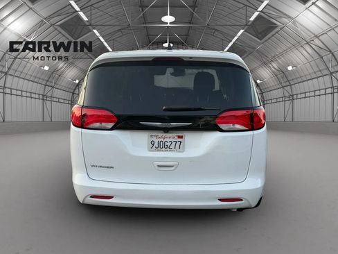 Used 2023 Chrysler Voyager LX w/ Fleet Security Group FWD image 8