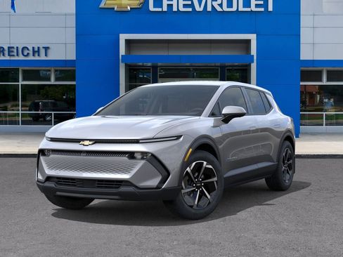New 2026 Chevrolet Equinox EV LT image 30