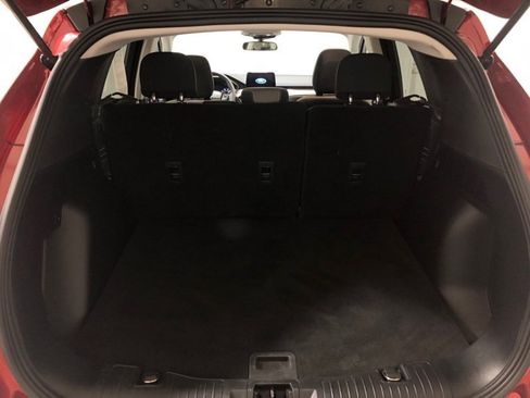 Used 2022 Ford Escape SE w/ Cold Weather Package image 8