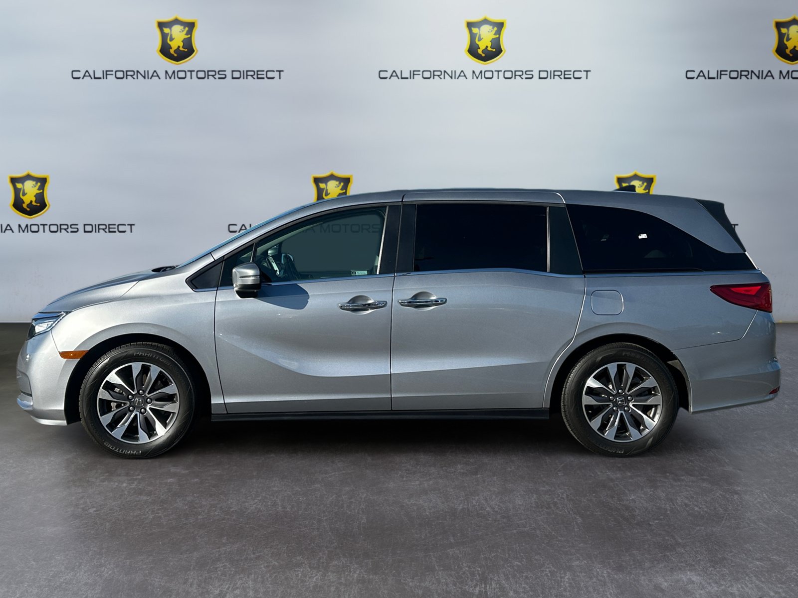 Used 2023 Honda Odyssey EX-L image 2