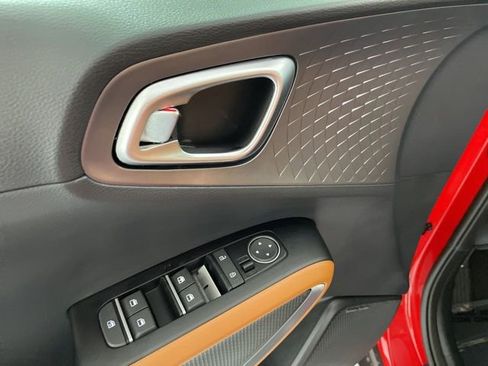 New 2025 Kia Soul EX image 15