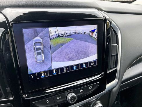Used 2021 Chevrolet Traverse LT w/ LT Premium Package AWD/4WD image 29