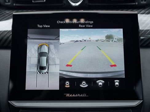 Used 2021 Maserati Quattroporte Trofeo image 87