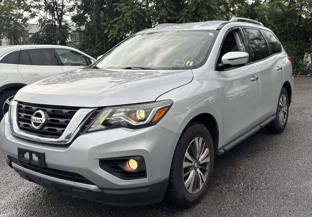 Used 2018 Nissan Pathfinder SV w/ SV All Weather Package AWD/4WD image 1