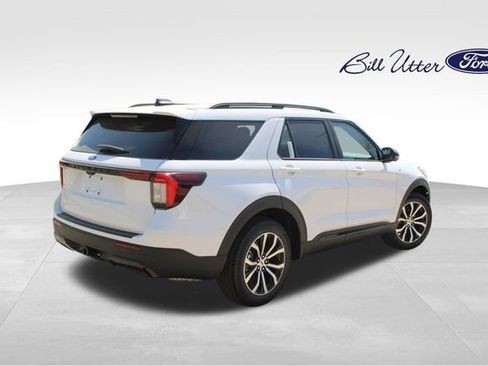 New 2026 Ford Explorer ST-Line image 3