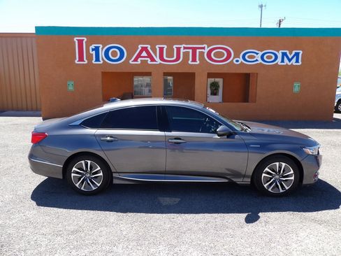 Used 2019 Honda Accord Touring image 1
