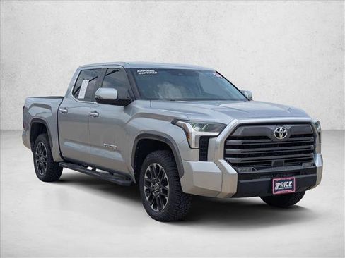 Used 2024 Toyota Tundra Limited w/ Power Package AWD/4WD image 3