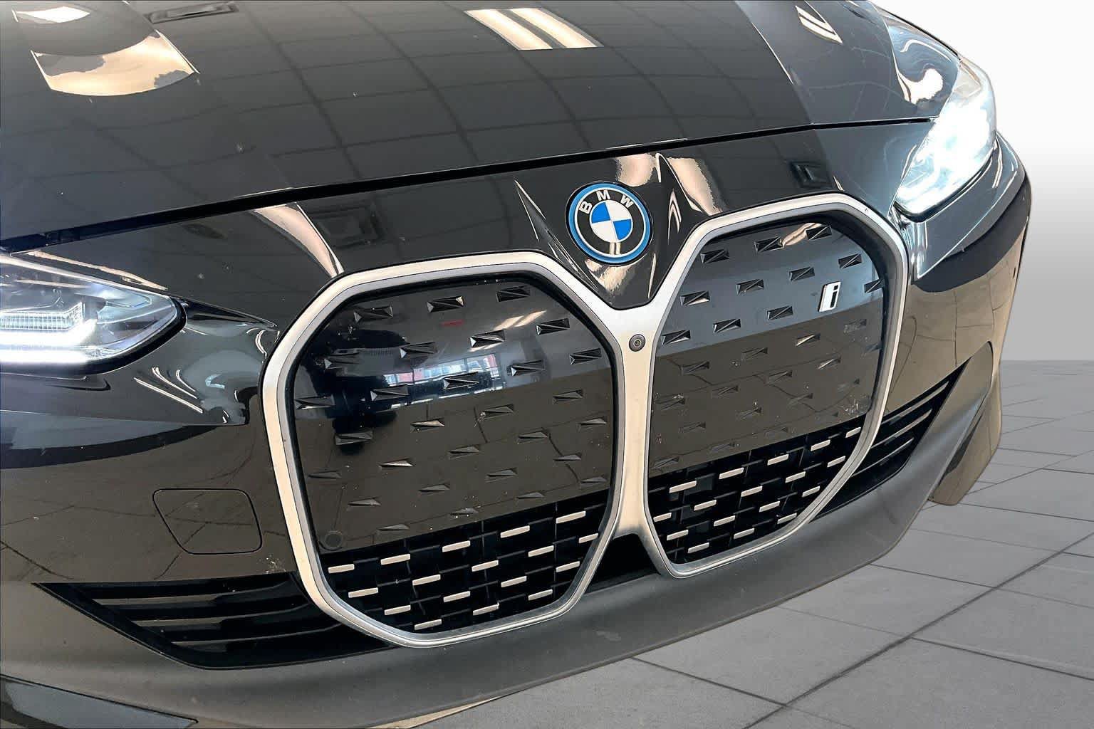 Used 2023 BMW i4 eDrive35 w/ Premium Package RWD image 28