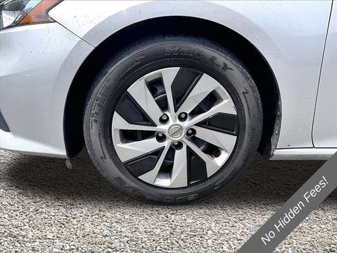 Used 2020 Nissan Altima 2.5 S FWD image 8