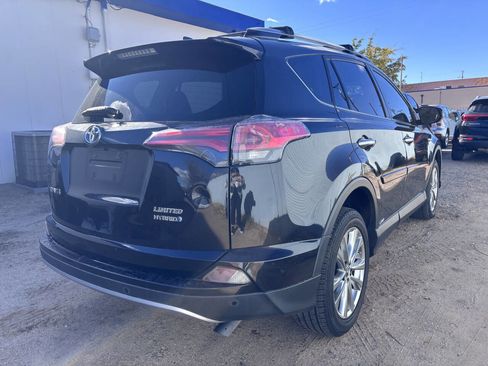 Used 2018 Toyota RAV4 Limited image 7