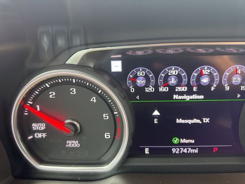 Used 2020 Chevrolet Silverado 1500 LTZ w/ LTZ Premium Package image 13