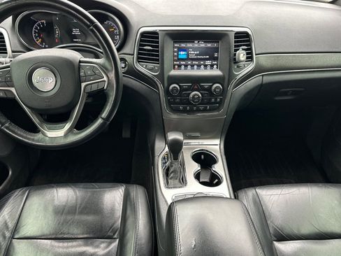 Used 2018 Jeep Grand Cherokee Limited image 15
