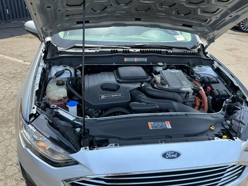 Used 2019 Ford Fusion SE image 22