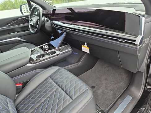 Used 2025 Cadillac Escalade IQ Luxury 1 image 19