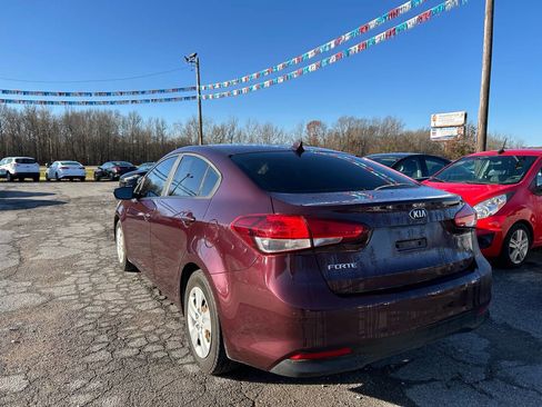 Used 2018 Kia Forte LX image 4