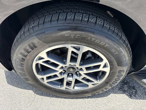 Certified 2025 Ford Expedition Active RWD image 13