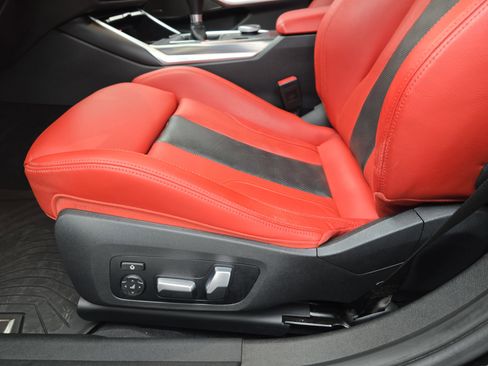 Used 2023 BMW M3 Base w/ Executive Package image 29