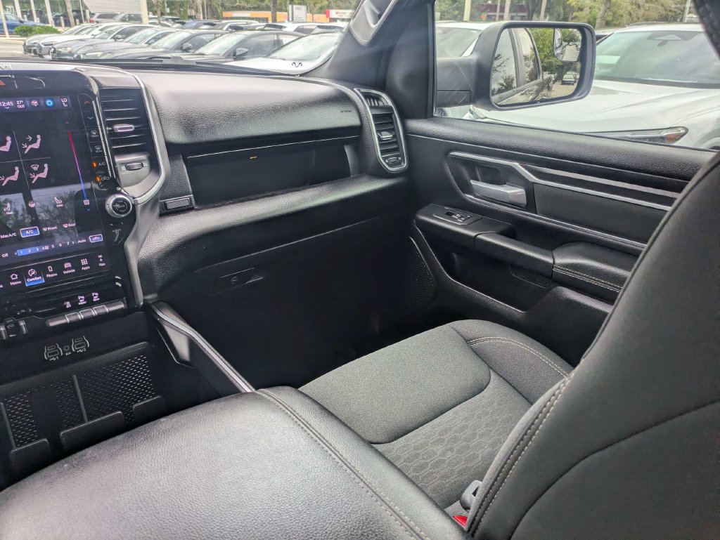 Used 2025 RAM 1500 Big Horn AWD/4WD image 22