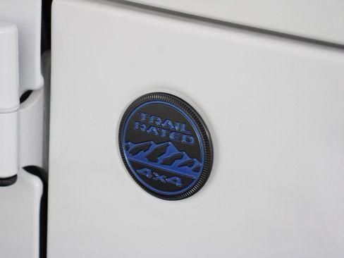 Used 2024 Jeep Wrangler Unlimited image 20