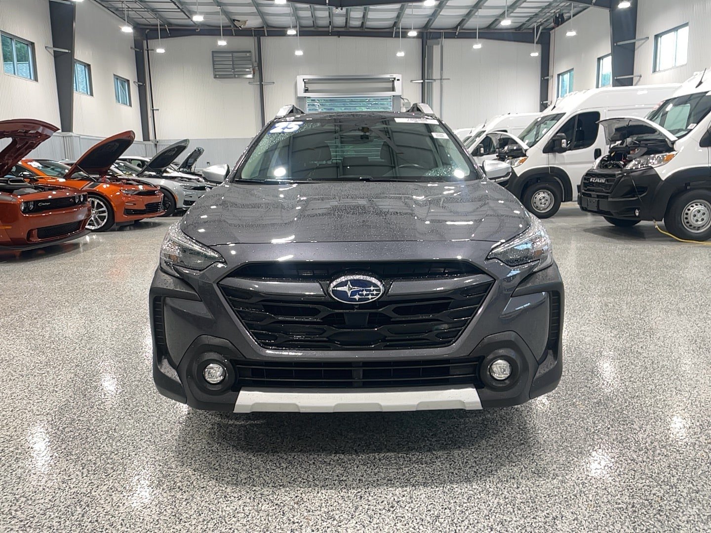 Used 2025 Subaru Outback Touring AWD/4WD image 2