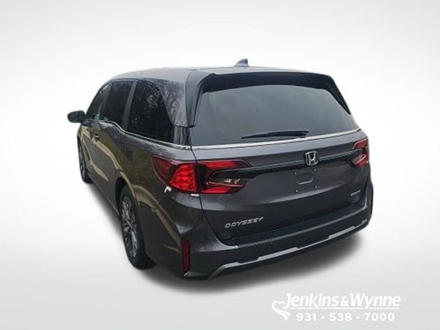 New 2026 Honda Odyssey Touring image 2