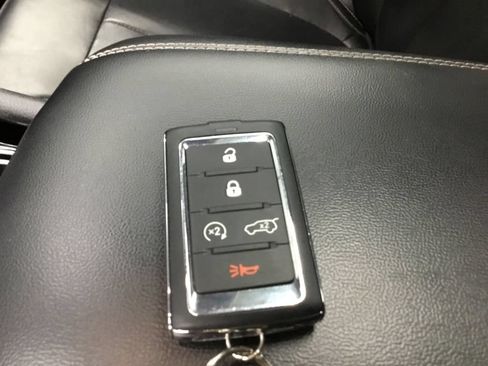 Used 2022 Jeep Grand Cherokee Limited AWD/4WD image 11