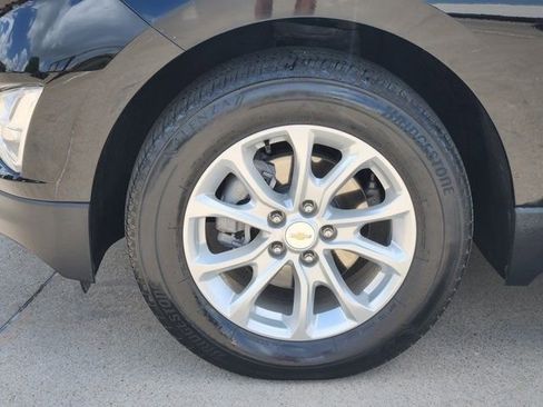 Used 2021 Chevrolet Equinox LS w/ LS Convenience Package image 17