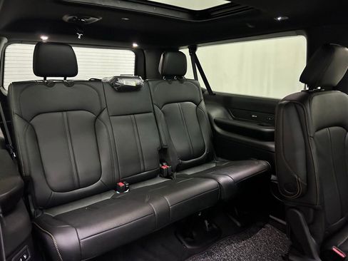 New 2026 Jeep Grand Wagoneer L 4WD image 16
