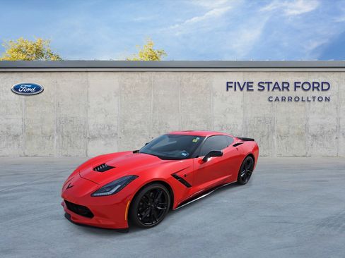 Used 2015 Chevrolet Corvette Stingray Z51 w/ 2LT Preferred Equipment Group image 4