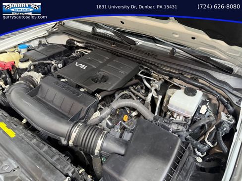 Used 2021 Nissan Frontier SV w/ Midnight Edition Floor Mats image 10