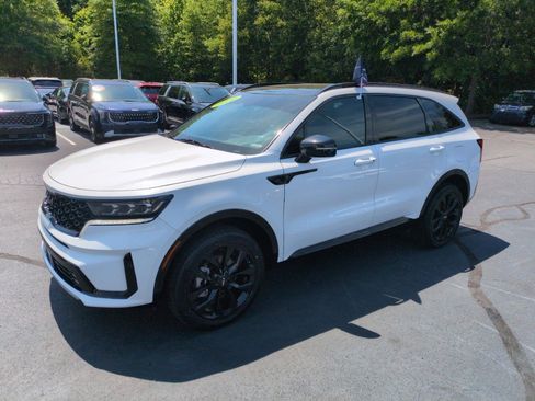 Used 2022 Kia Sorento SX AWD/4WD image 3