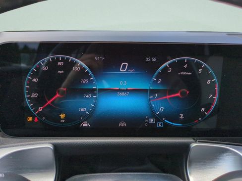 Used 2022 Mercedes-Benz GLB 250 4MATIC image 27