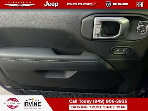 Used 2023 Jeep Wrangler Sahara image 20