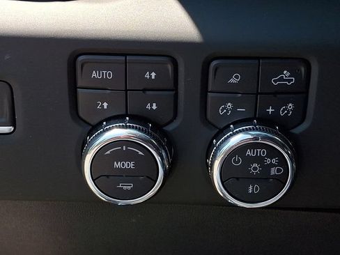 Used 2025 GMC Sierra 1500 AT4 w/ AT4 Premium Package AWD/4WD image 24
