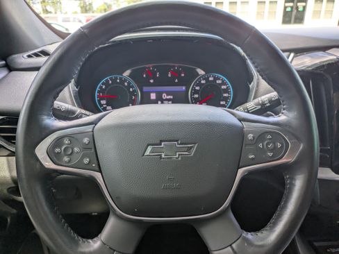 Used 2022 Chevrolet Traverse RS AWD/4WD image 21