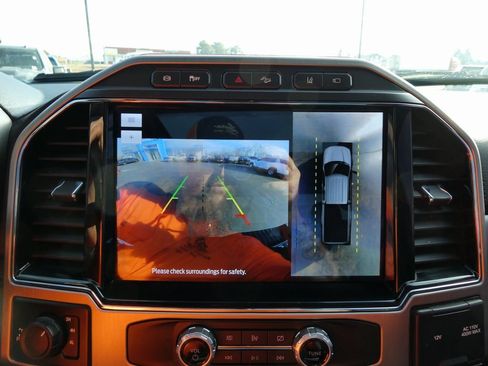 Used 2022 Ford F350 Platinum image 34