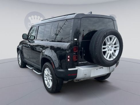 Used 2023 Land Rover Defender 110 S image 4