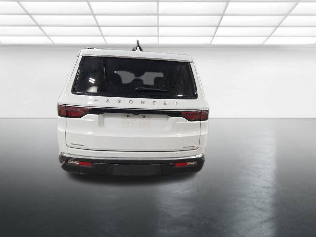 Used 2022 Jeep Wagoneer Series III AWD/4WD image 5