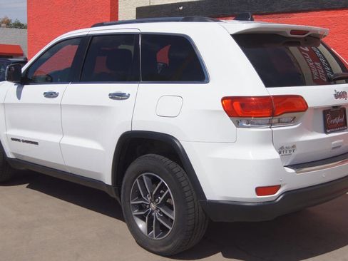 Used 2018 Jeep Grand Cherokee Limited image 9